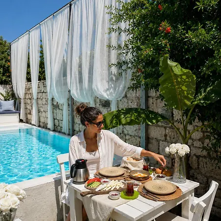 Kozanogluhan Boutique Hotel 2*